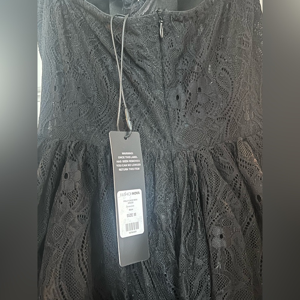 Fashion Nova Lace maxi dress - Picture 5 of 7